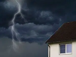Thunder and a house 