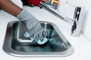 Cleaning of the kitchen